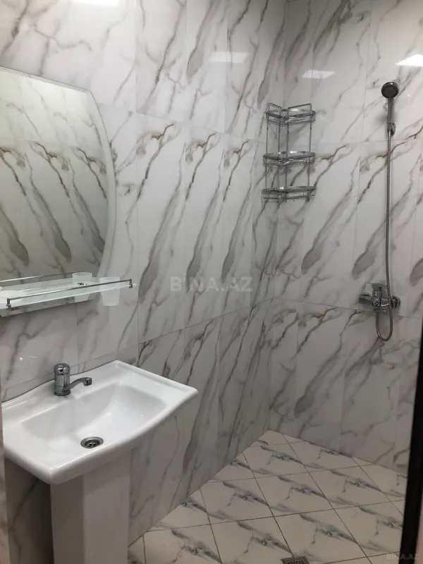 Kirayə verilir 2 otaqlı mənzil 65 m²