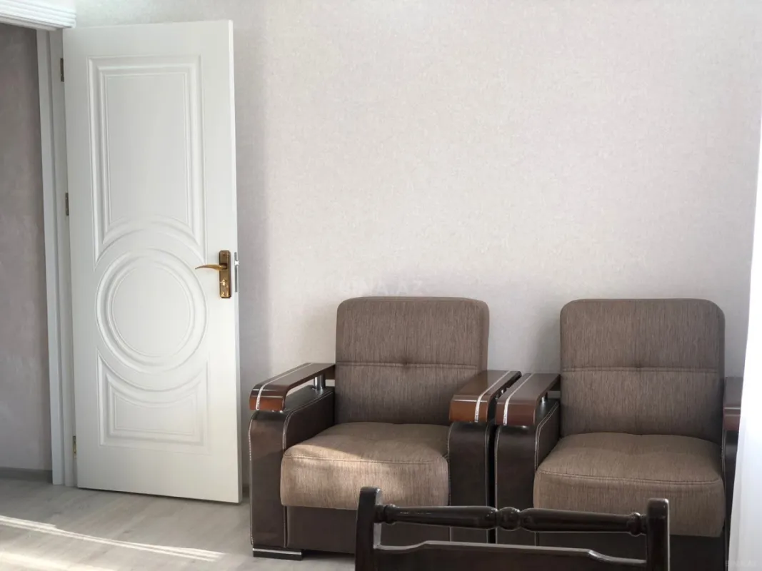 Kirayə verilir 2 otaqlı mənzil 65 m²