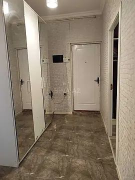 Satılır 4 otaqlı mənzil 100 m²