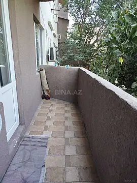 Satılır 4 otaqlı mənzil 100 m²
