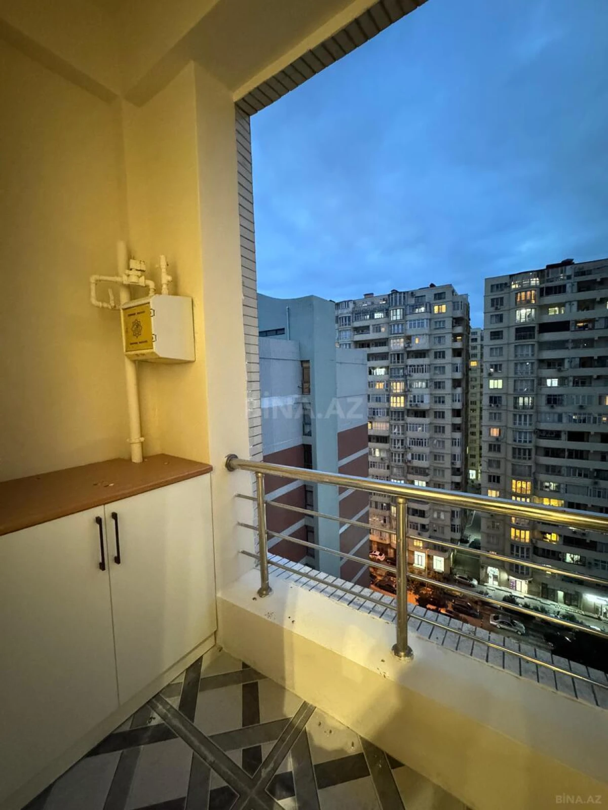 Satılır 2 otaqlı mənzil 55 m²