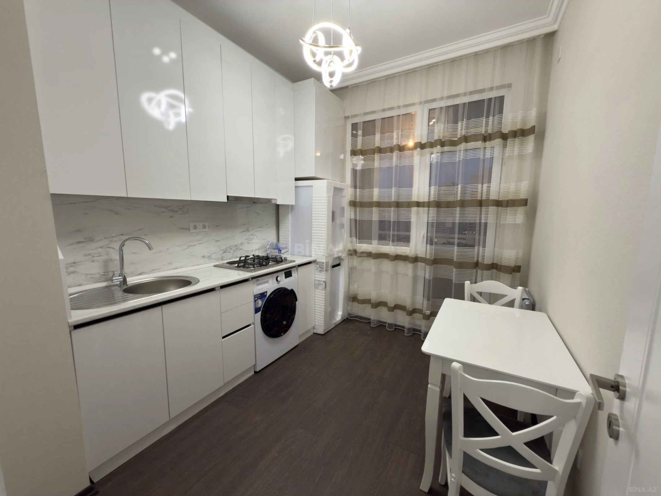 Satılır 2 otaqlı mənzil 55 m²