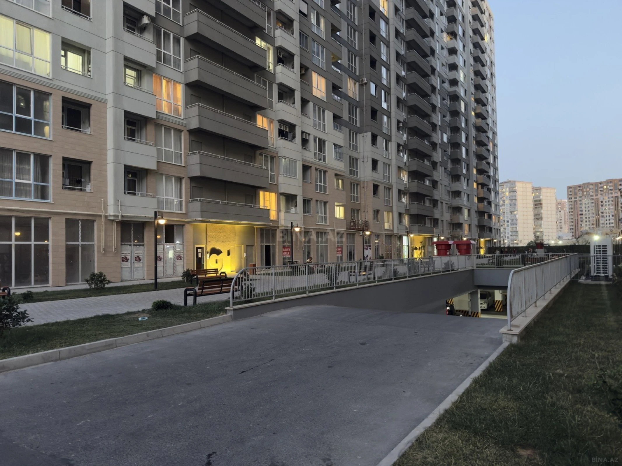 Satılır 2 otaqlı mənzil 55 m²