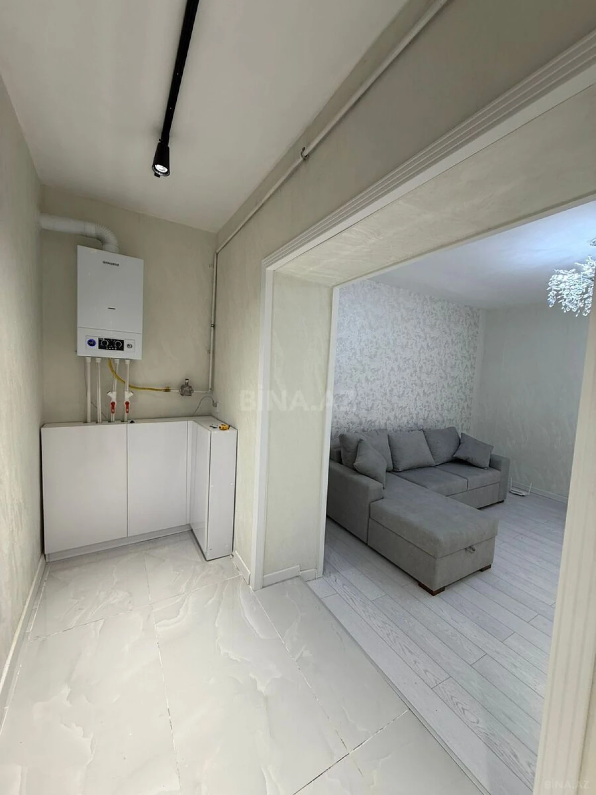 Satılır 2 otaqlı mənzil 47 m²