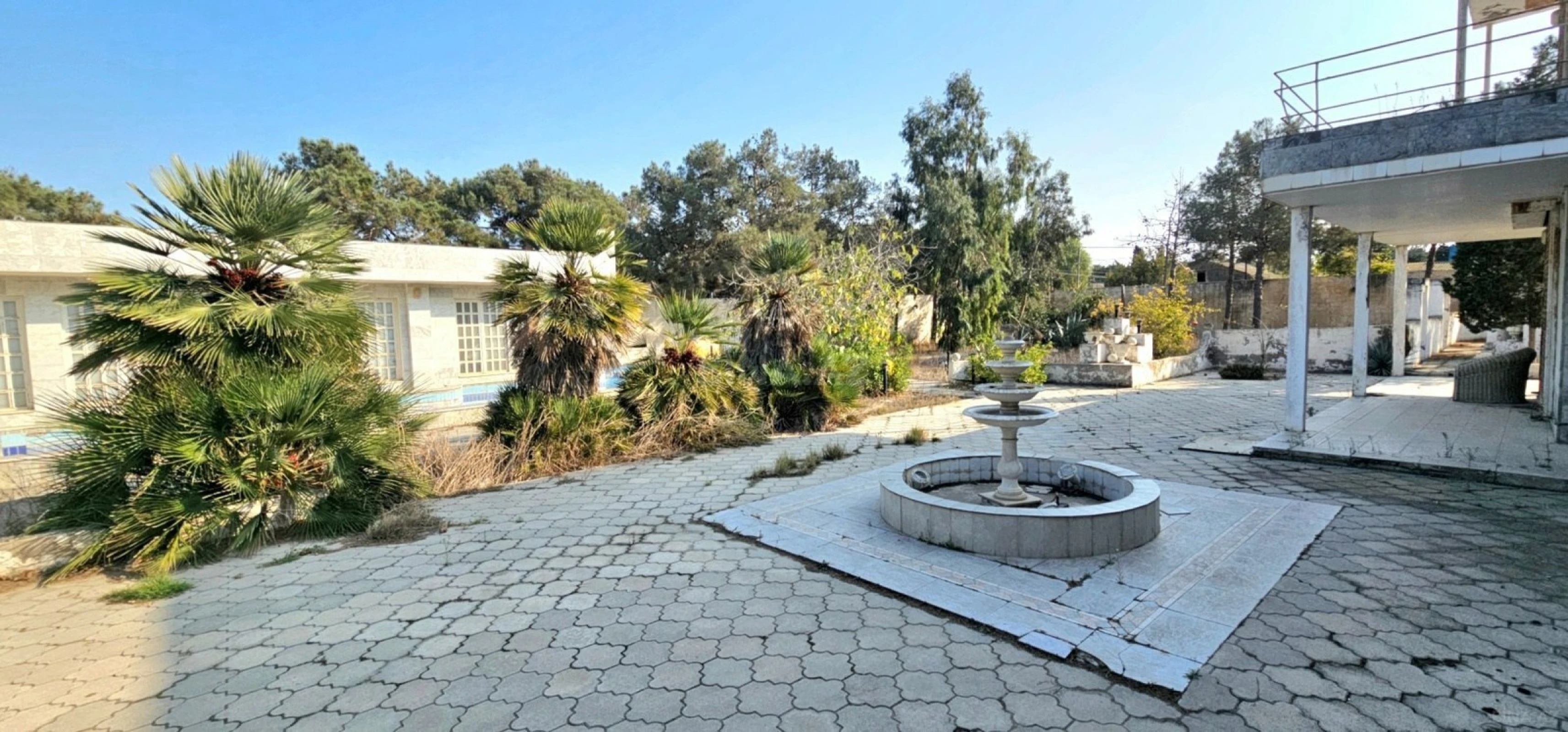 Satılır 5 otaqlı həyət evi 265 m²