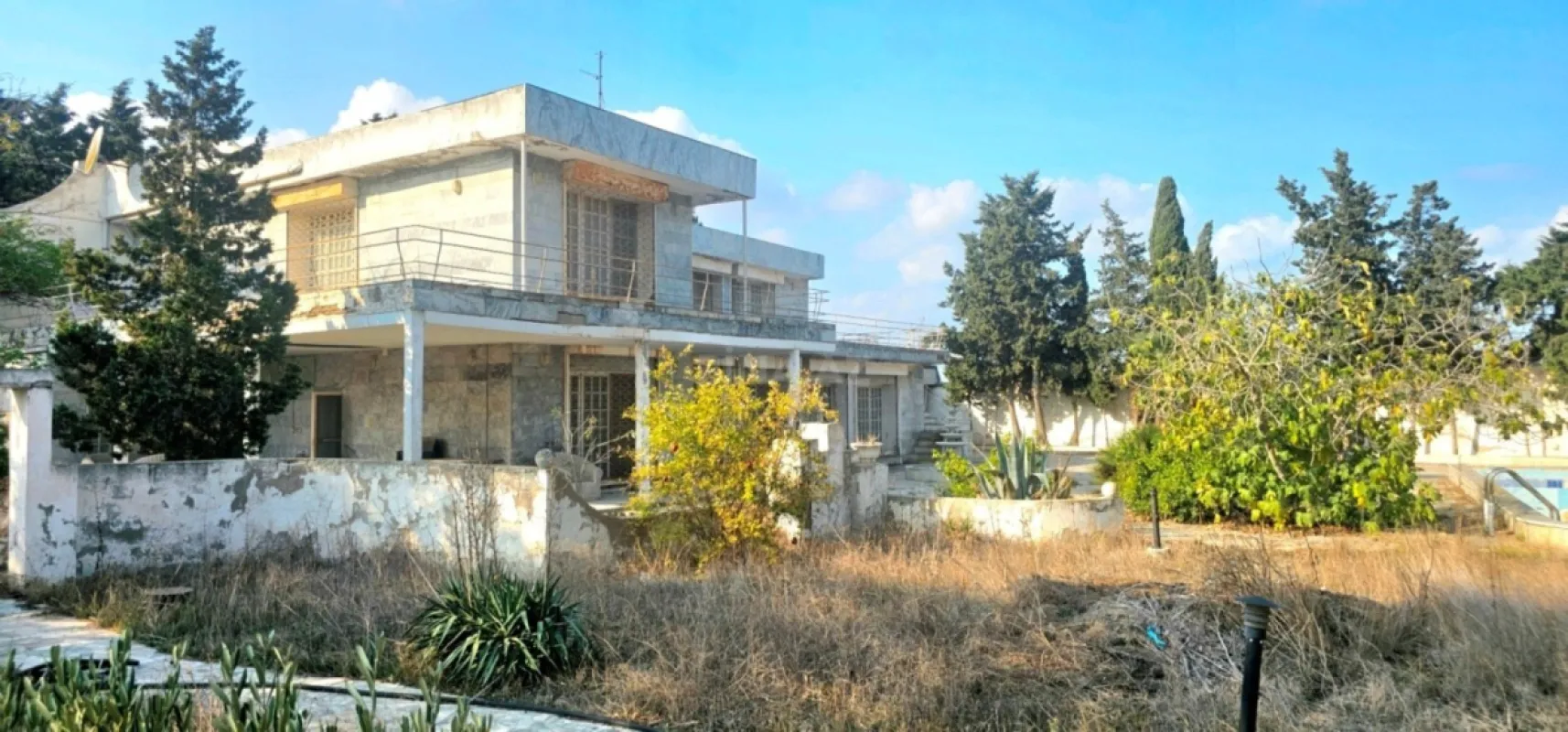Satılır 5 otaqlı həyət evi 265 m²
