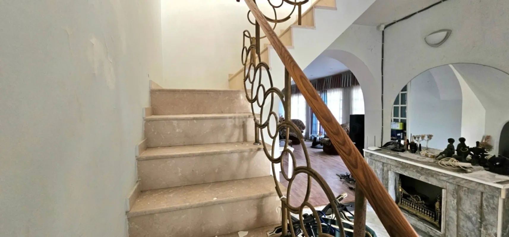 Satılır 5 otaqlı həyət evi 265 m²