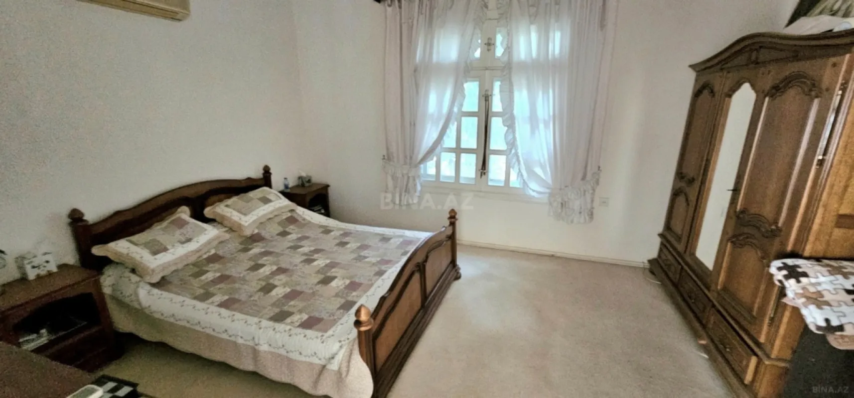 Satılır 5 otaqlı həyət evi 265 m²