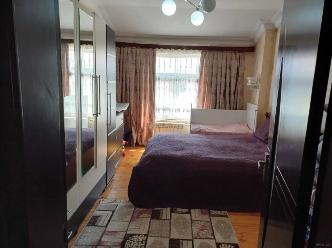 Satılır 2 otaqlı mənzil 65 m²