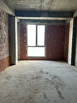 Satılır 4 otaqlı mənzil 220 m²
