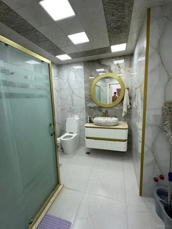 Satılır 3 otaqlı mənzil 140 m²