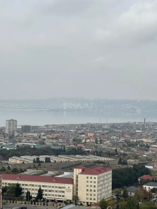 Satılır 3 otaqlı mənzil 140 m²