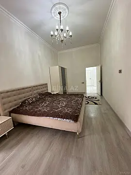 Satılır 3 otaqlı mənzil 140 m²