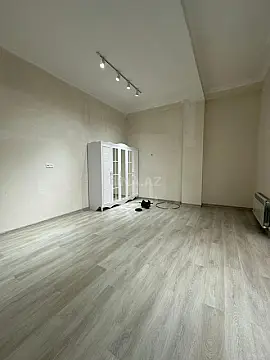 Satılır 3 otaqlı mənzil 140 m²
