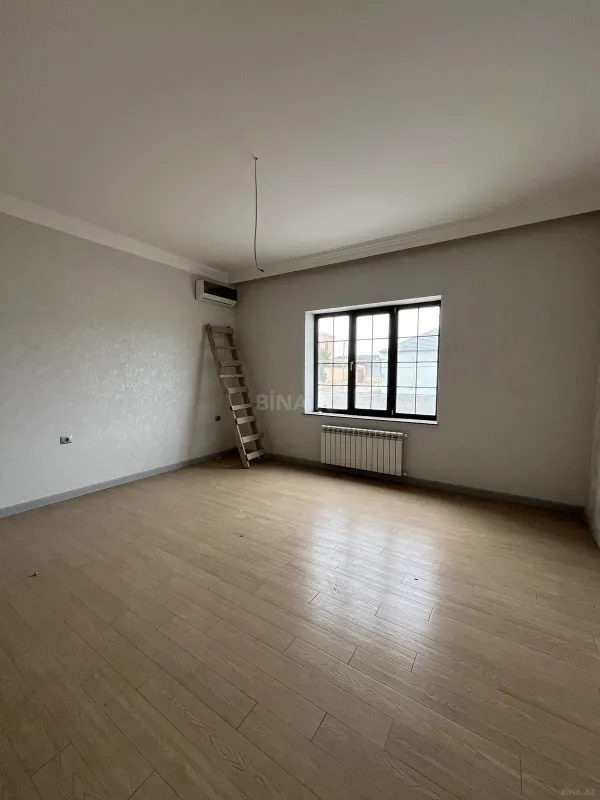 Satılır 6 otaqlı həyət evi 500 m²