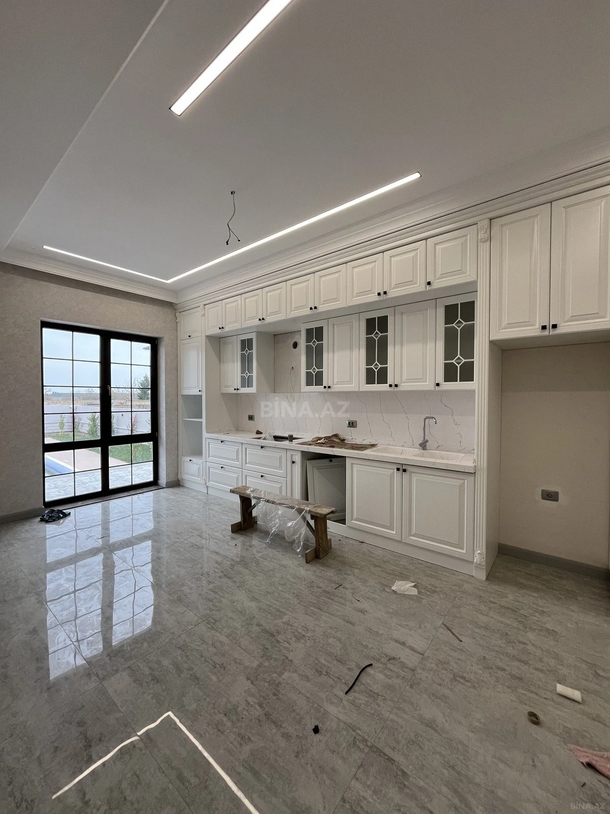 Satılır 6 otaqlı həyət evi 500 m²