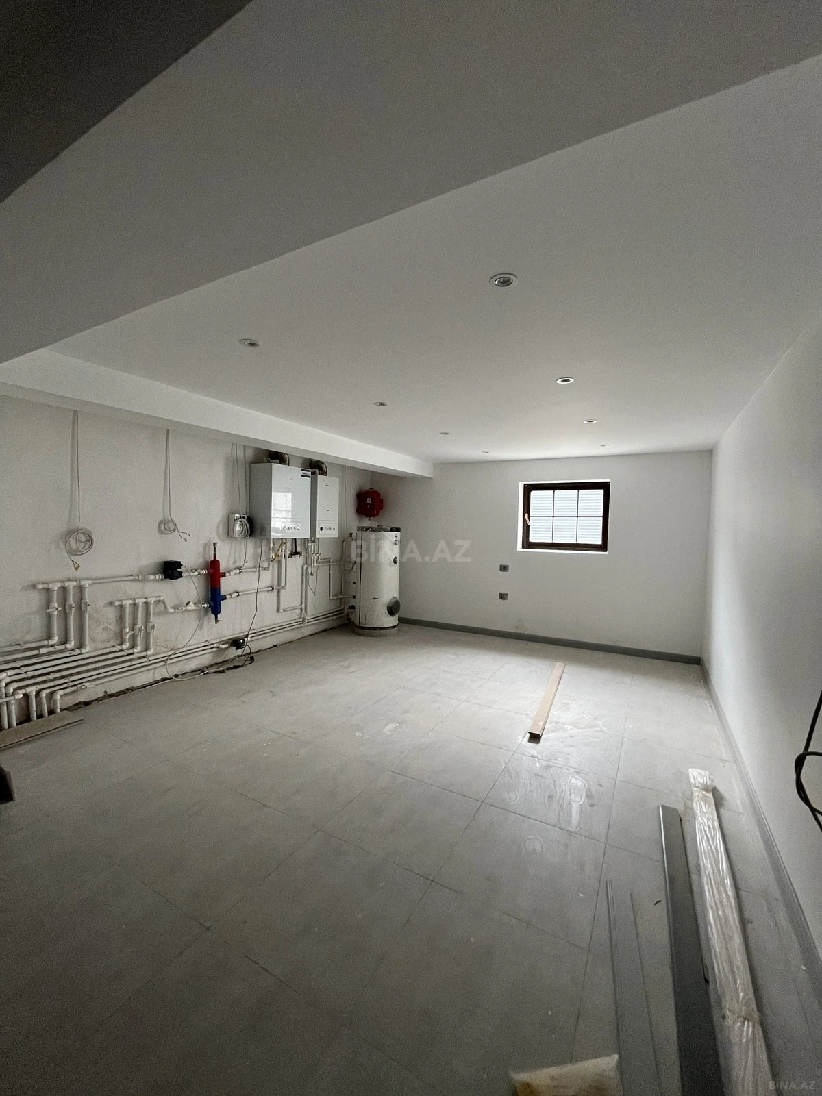 Satılır 6 otaqlı həyət evi 500 m²