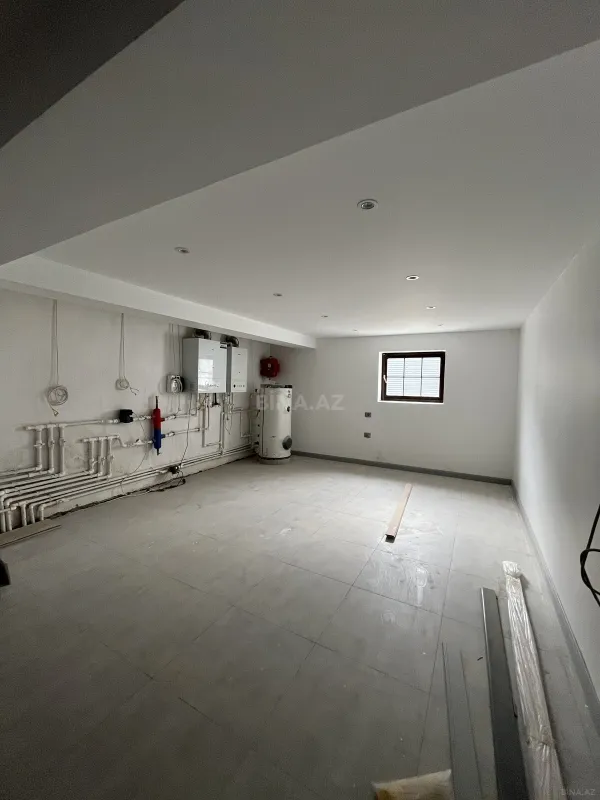Satılır 6 otaqlı həyət evi 500 m²
