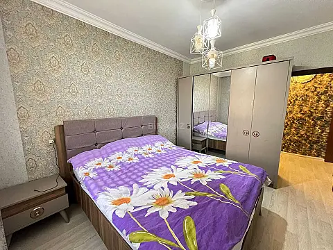 Satılır 5 otaqlı mənzil 120 m²