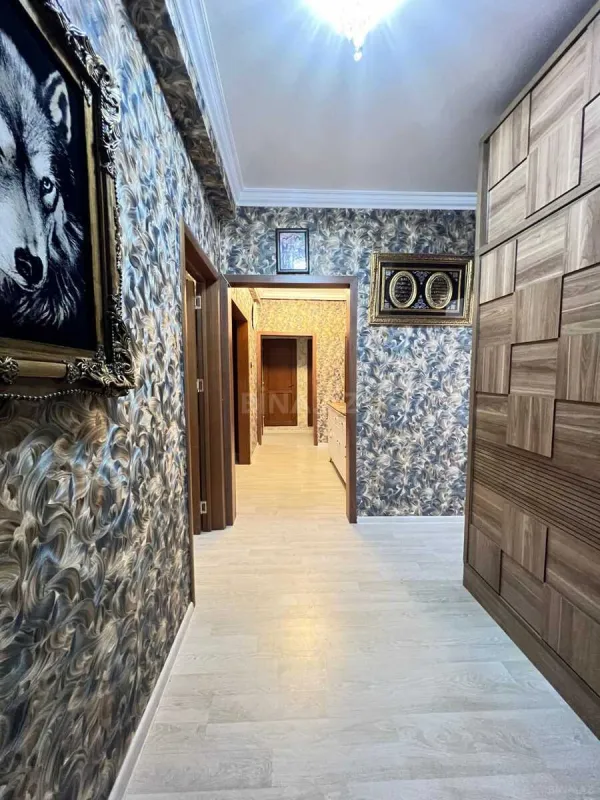 Satılır 5 otaqlı mənzil 120 m²