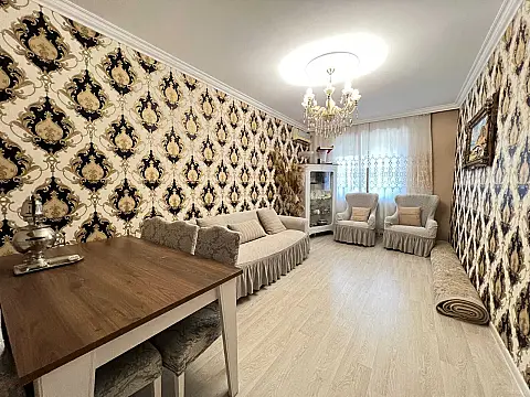 Satılır 5 otaqlı mənzil 120 m²