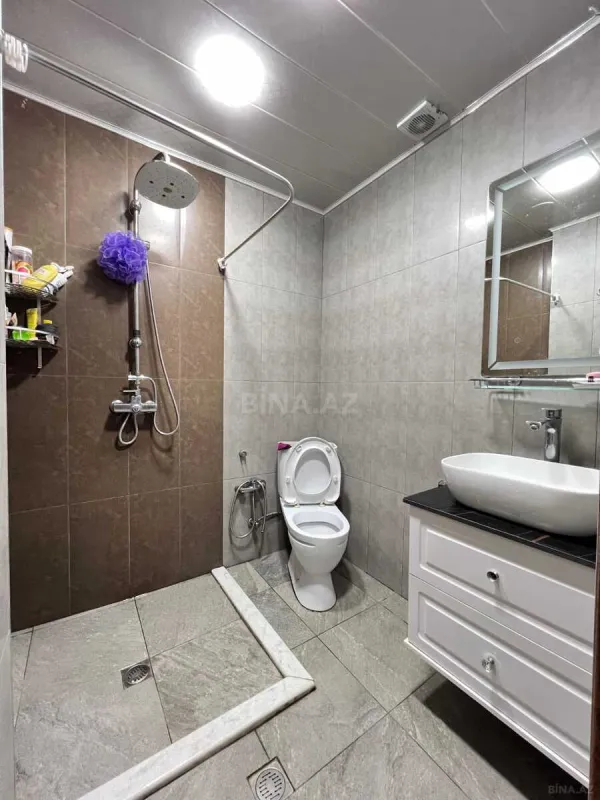 Satılır 5 otaqlı mənzil 120 m²