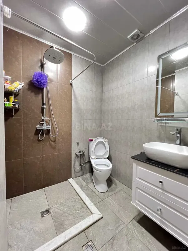 Satılır 5 otaqlı mənzil 120 m²