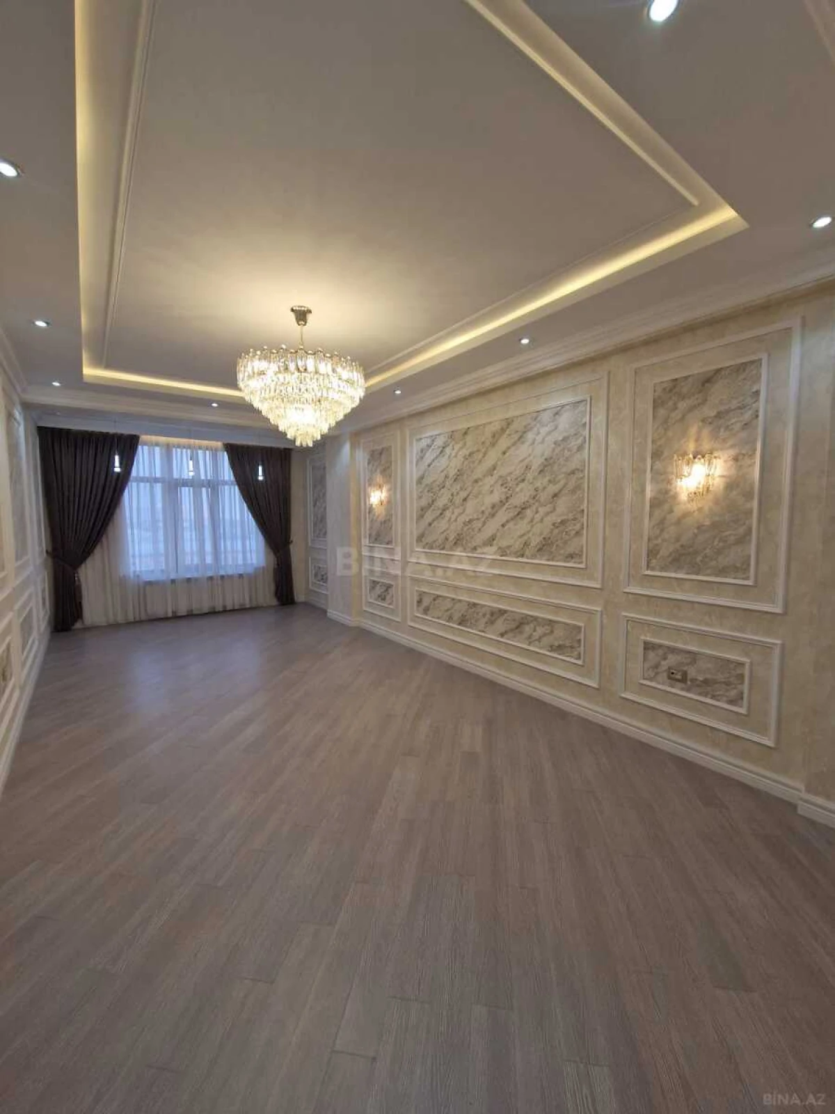 Satılır 3 otaqlı mənzil 138 m²