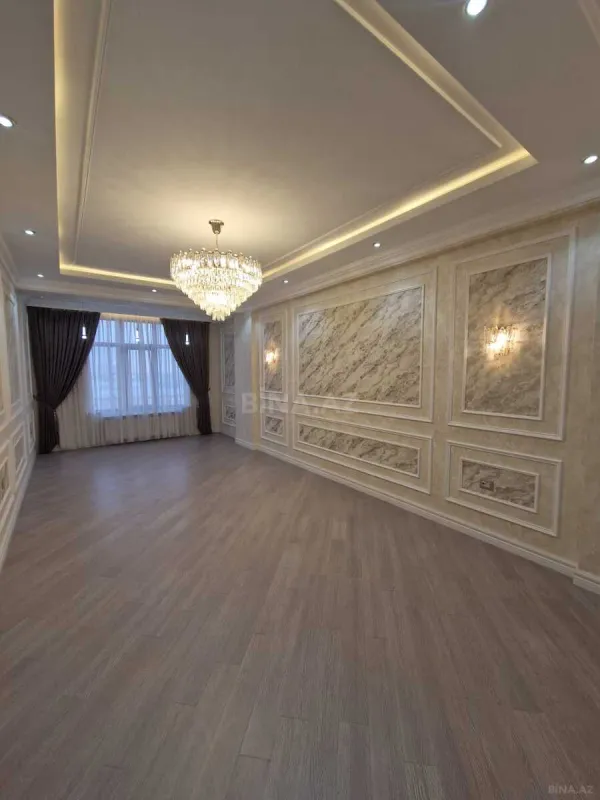 Satılır 3 otaqlı mənzil 138 m²