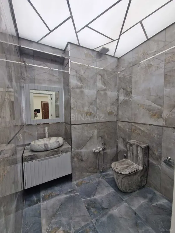 Satılır 3 otaqlı mənzil 138 m²