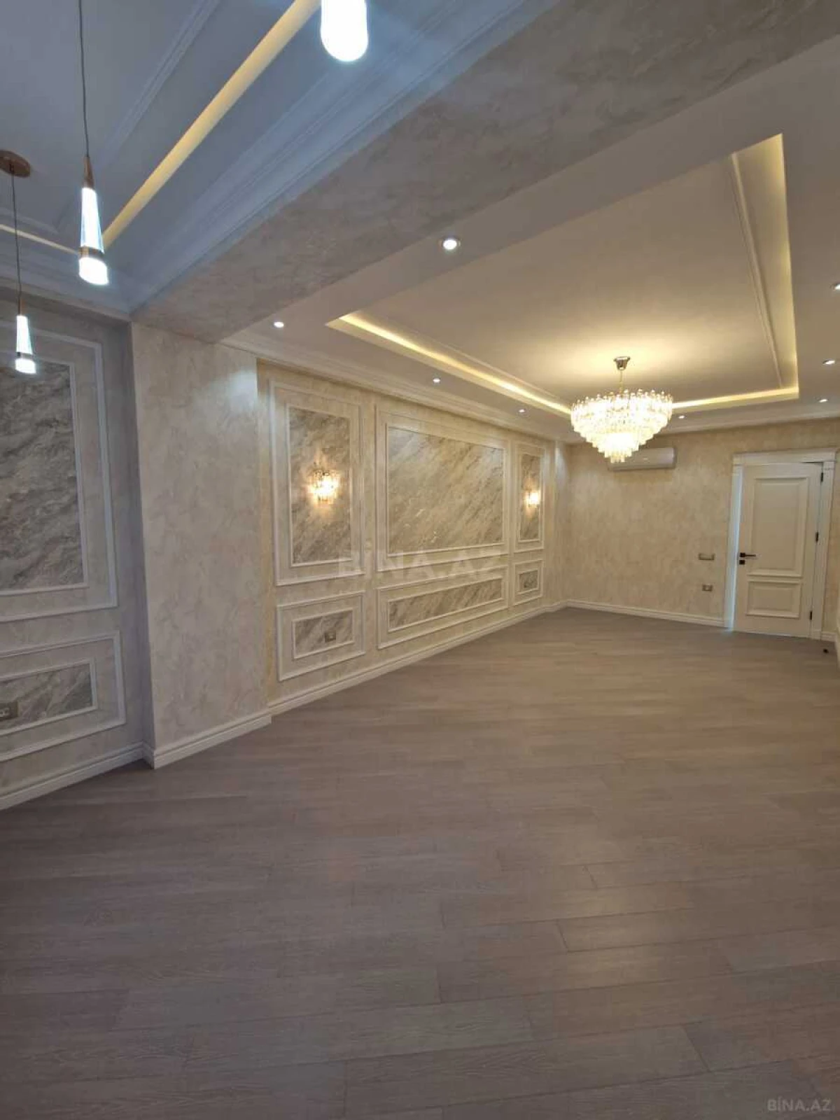 Satılır 3 otaqlı mənzil 138 m²