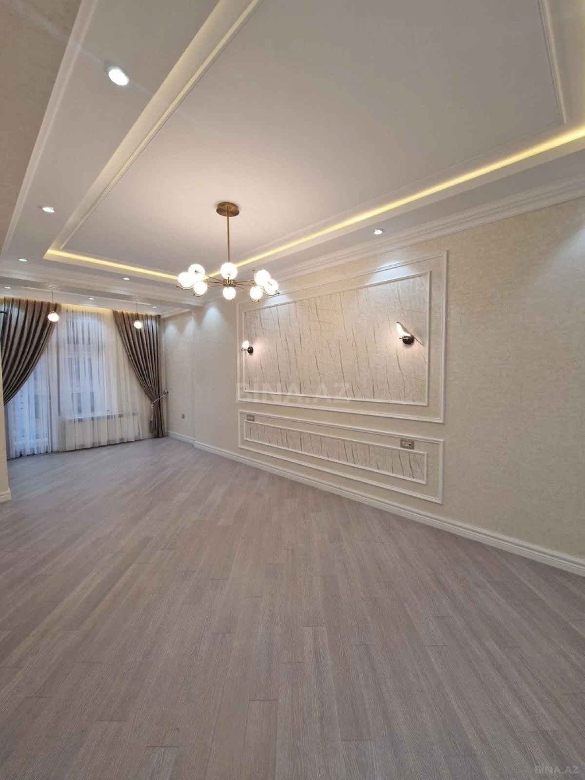 Satılır 3 otaqlı mənzil 138 m²