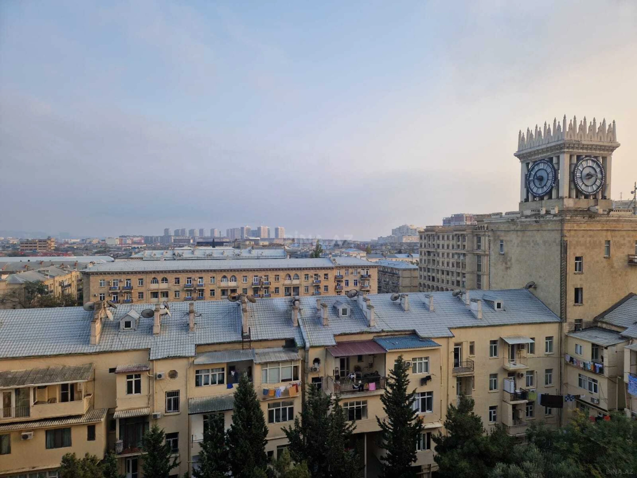 Satılır 3 otaqlı mənzil 138 m²