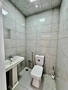 Kirayə verilir 2 otaqlı ofis 60 m²