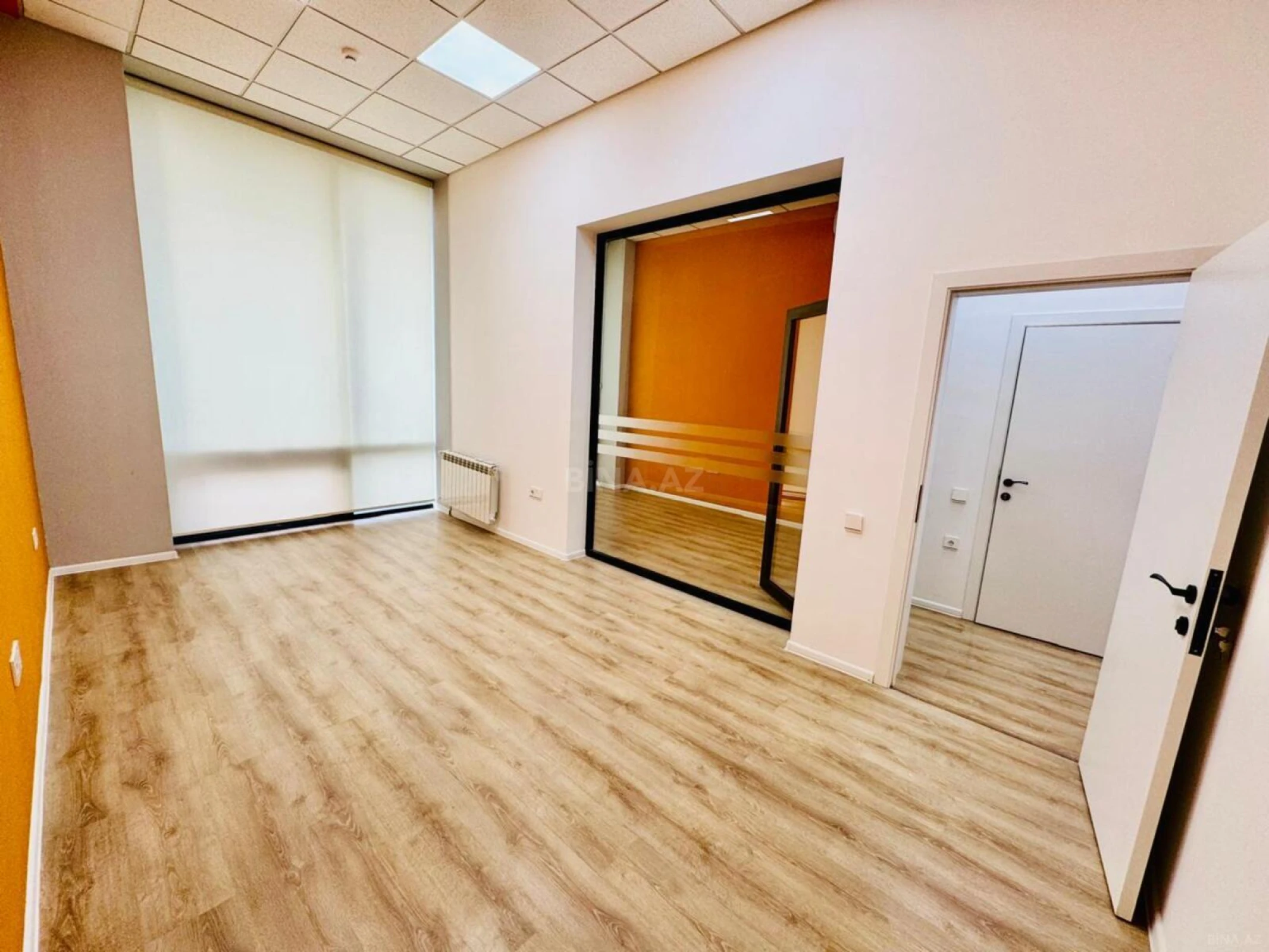 Kirayə verilir 2 otaqlı ofis 60 m²