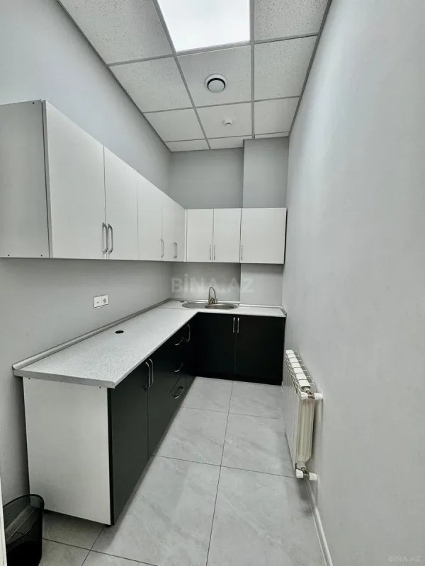 Kirayə verilir 2 otaqlı ofis 60 m²