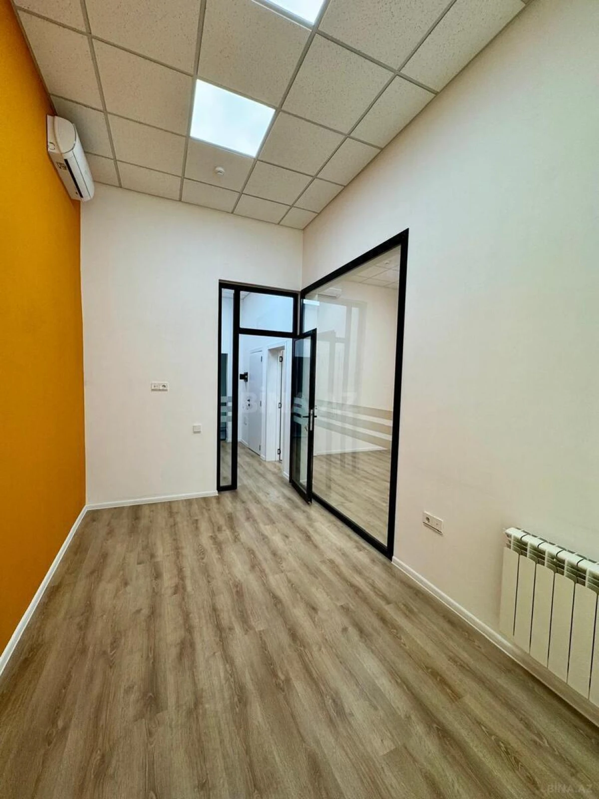 Kirayə verilir 2 otaqlı ofis 60 m²