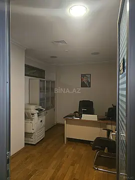 Satılır obyekt 676 m²