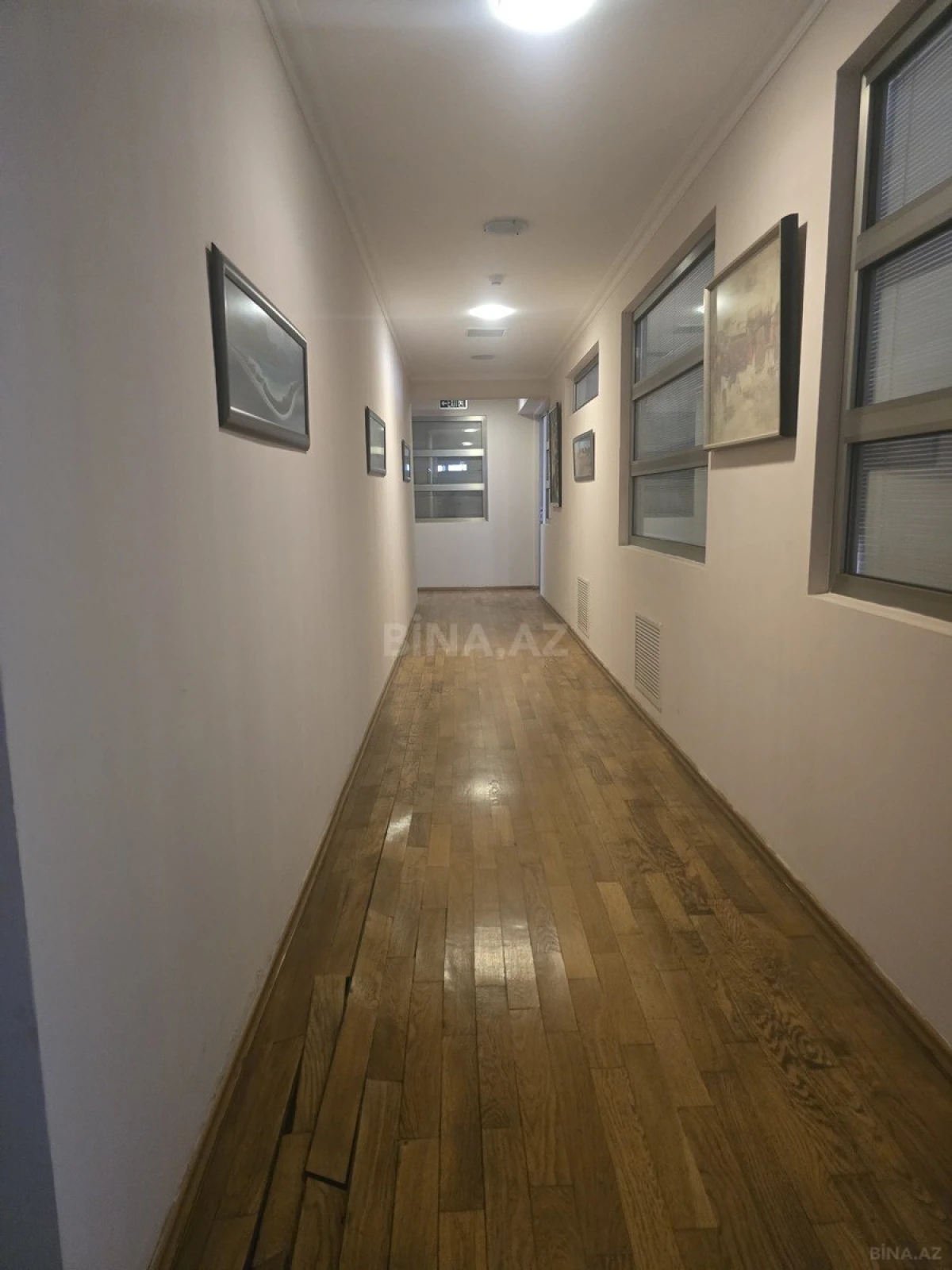 Satılır obyekt 676 m²