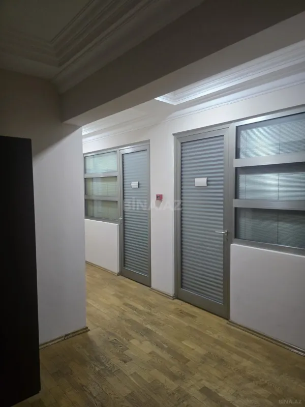 Satılır obyekt 676 m²