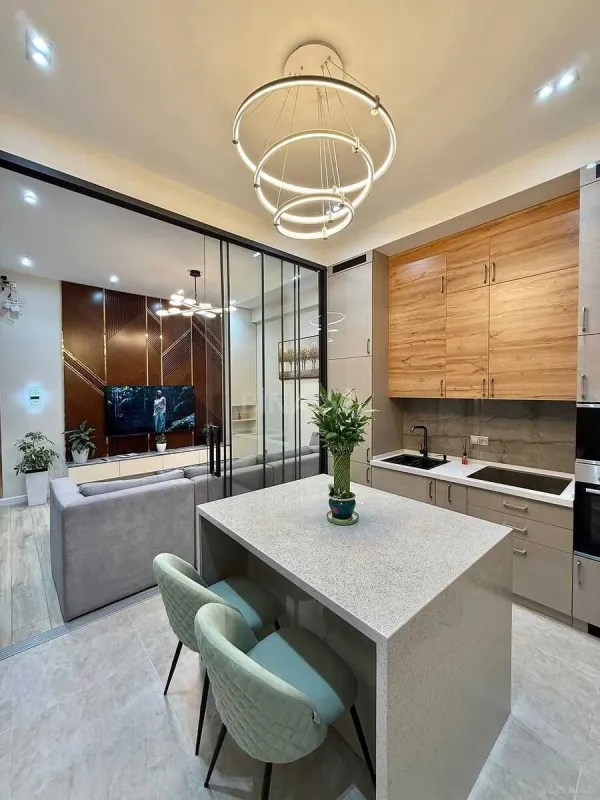 Kirayə verilir 3 otaqlı mənzil 120 m²