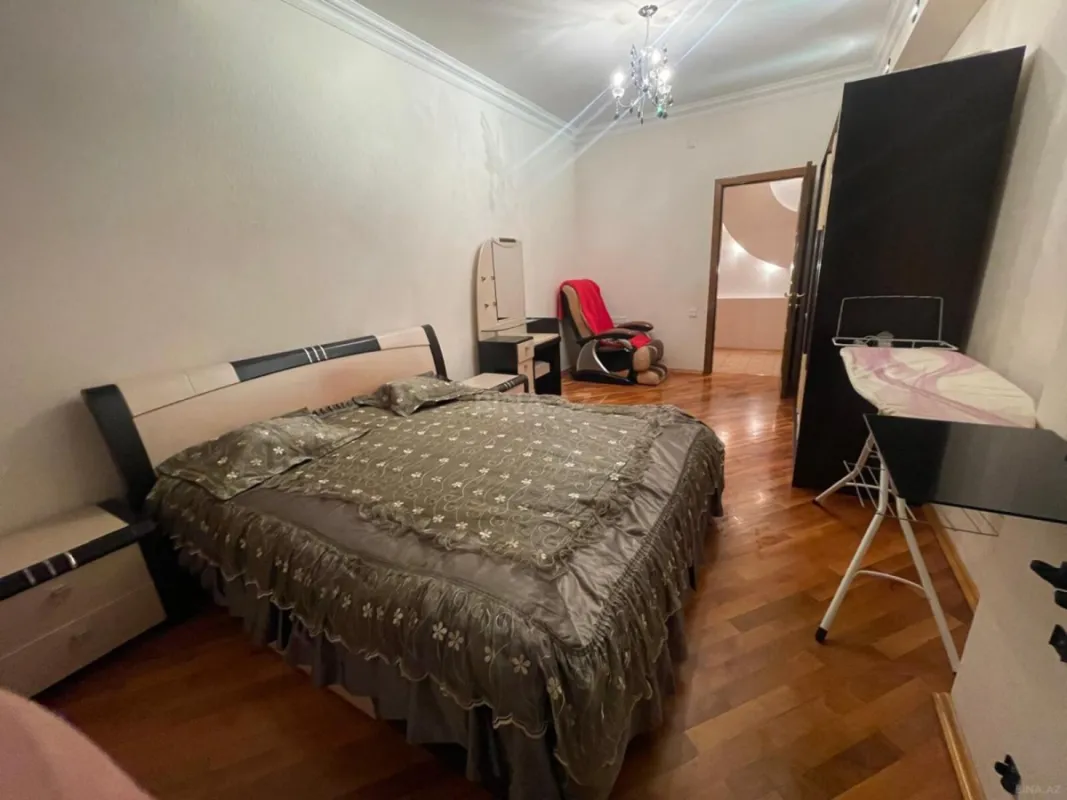 Kirayə verilir 4 otaqlı mənzil 168 m²