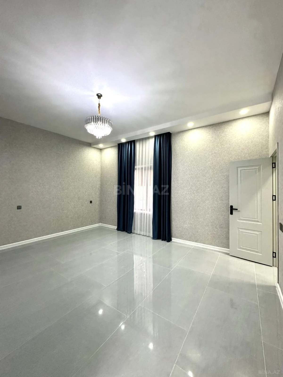 Satılır 4 otaqlı həyət evi 140 m²