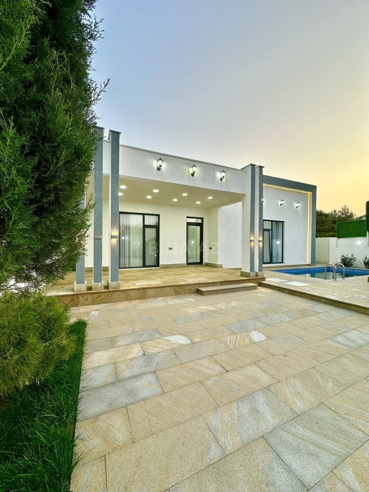 Satılır 4 otaqlı həyət evi 140 m²