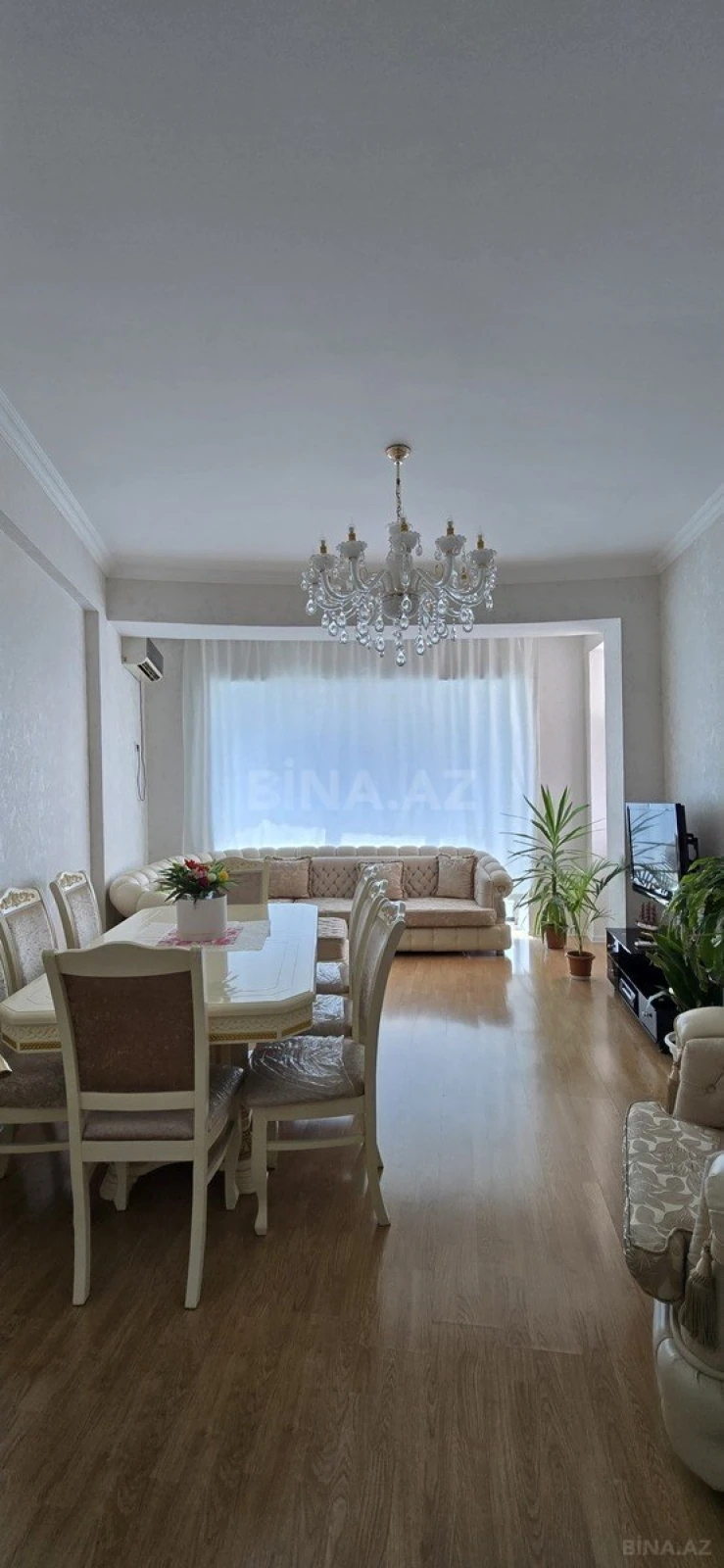 Satılır 2 otaqlı mənzil 90 m²