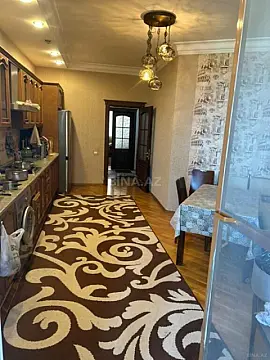 Satılır 3 otaqlı mənzil 165 m²