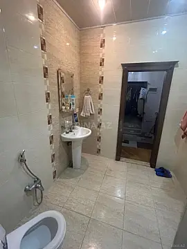 Satılır 3 otaqlı mənzil 165 m²