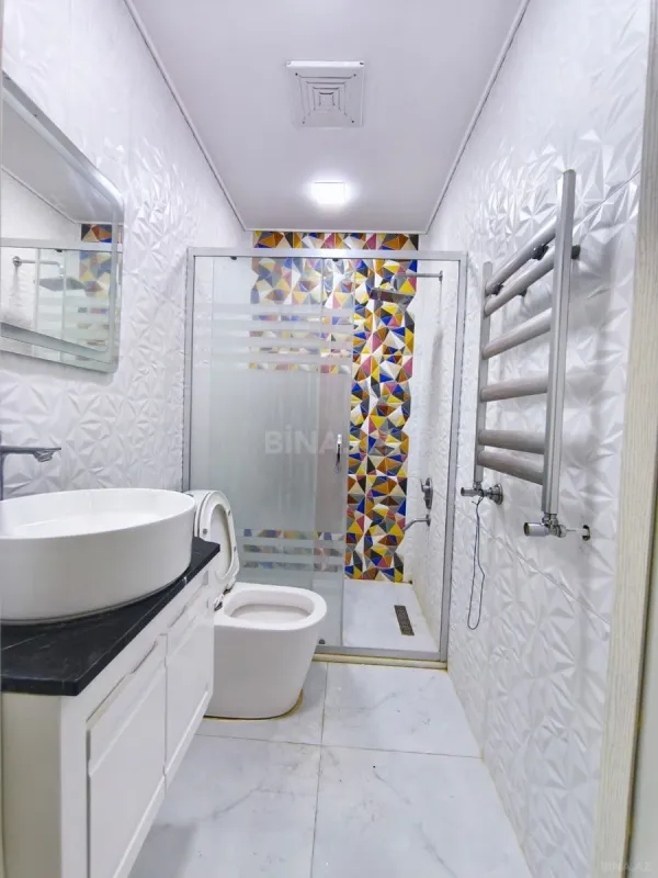 Satılır 5 otaqlı həyət evi 220 m²