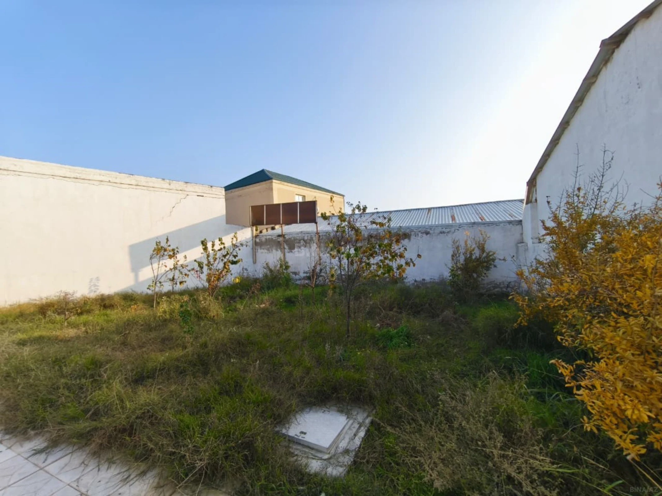 Satılır 5 otaqlı həyət evi 220 m²