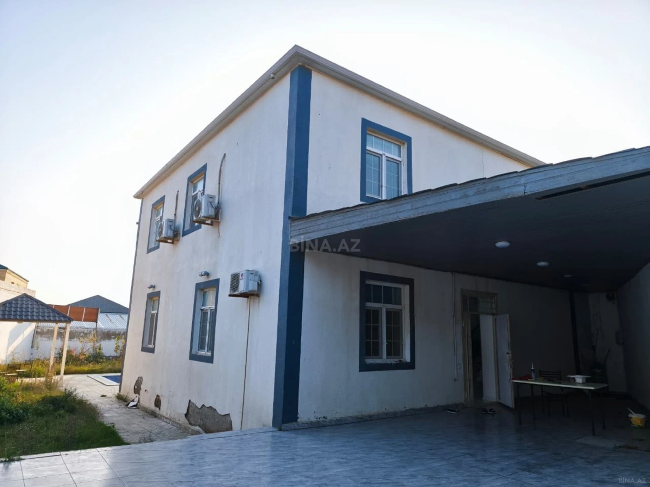 Satılır 5 otaqlı həyət evi 220 m²